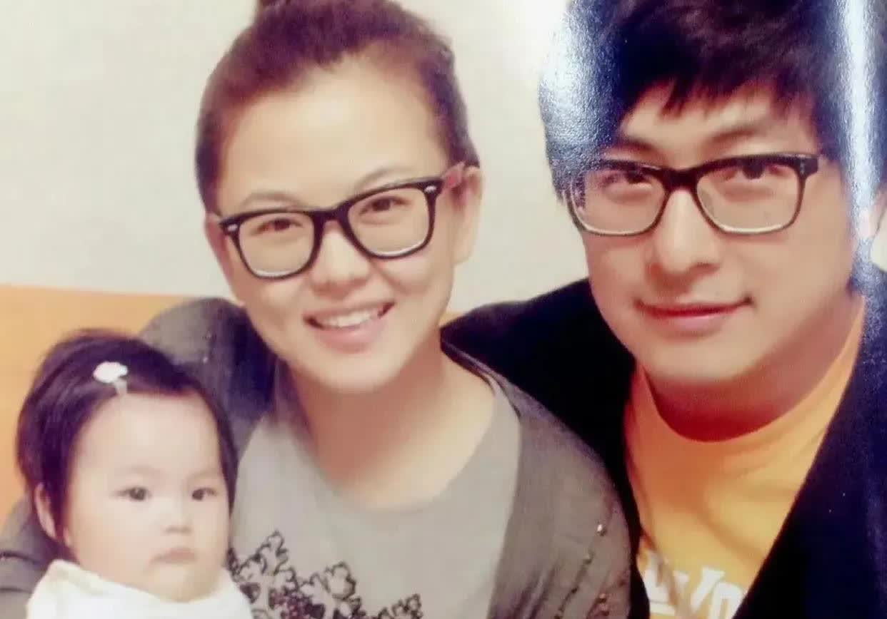 网上胡说八道造谣的人太多了！关于李湘女儿的事一直没消停过，孩子父亲王岳伦是不是应