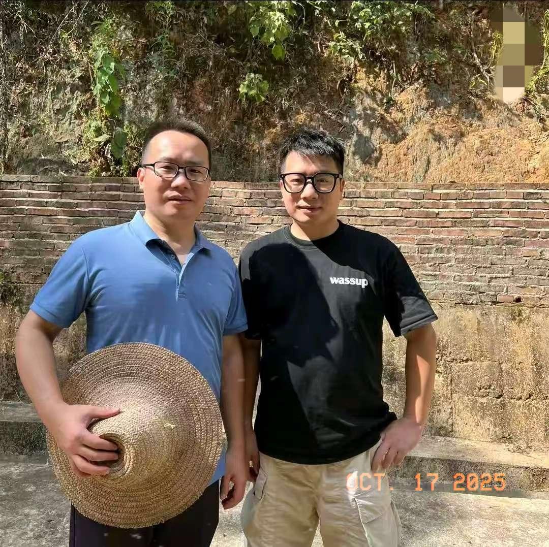 深漂兄弟中年失业回乡尽孝找到人生新答案九龄兄弟，一对来自湖南农村的80后