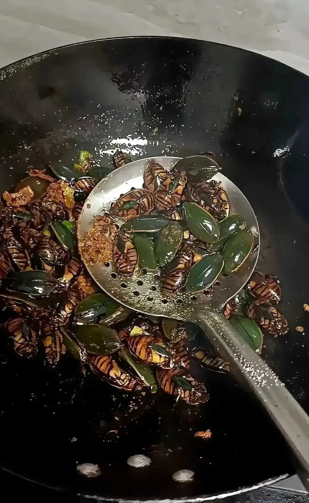 今晚家里加道硬菜，知道这是啥吗？