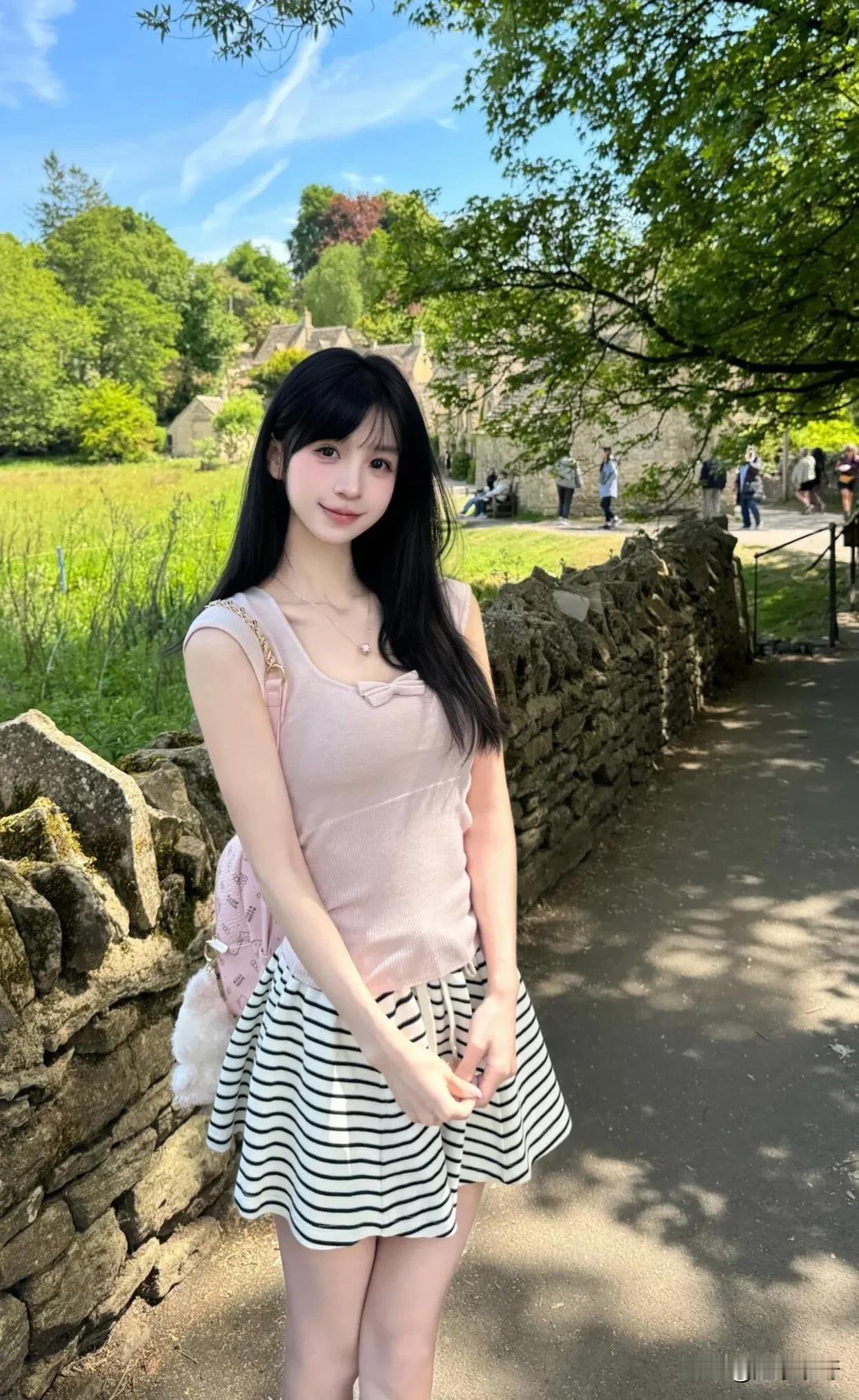 🌸「粉与黑白的跳格游戏」分享一张你最近随手拍的照片吧分享你镜头下的美好瞬间