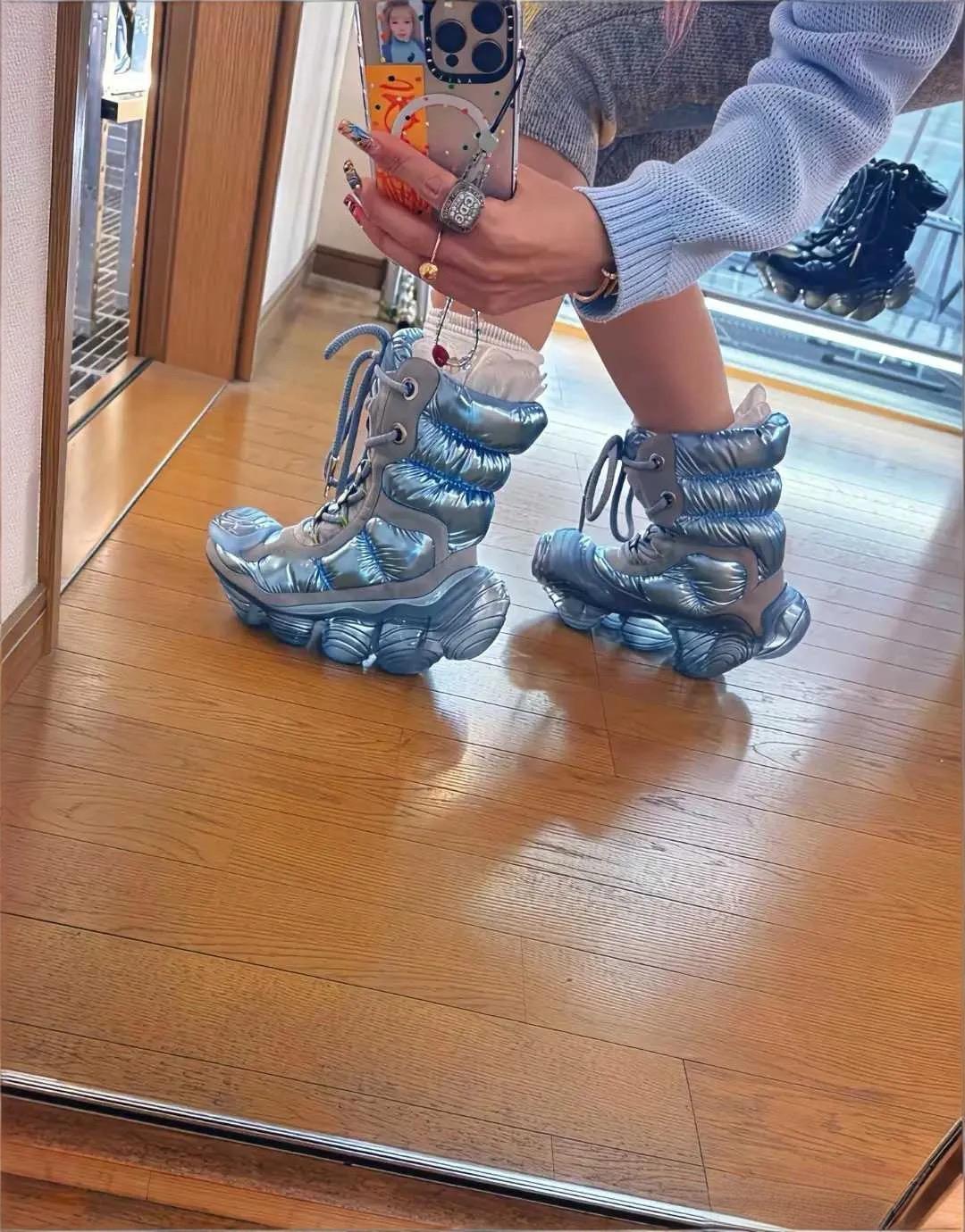 这鞋咋这样的呢