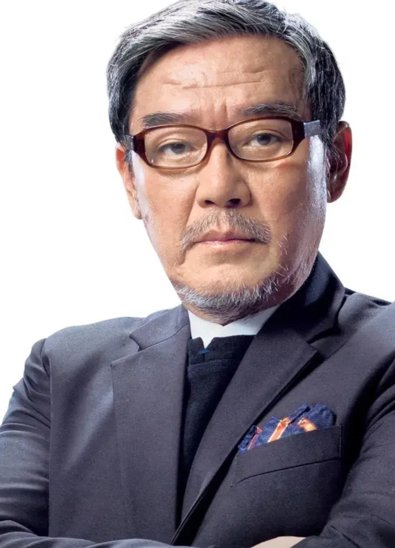 原来李立群早就喷过王家卫了，只是那时候没人信罢了。他说:“一代宗师也找过我，