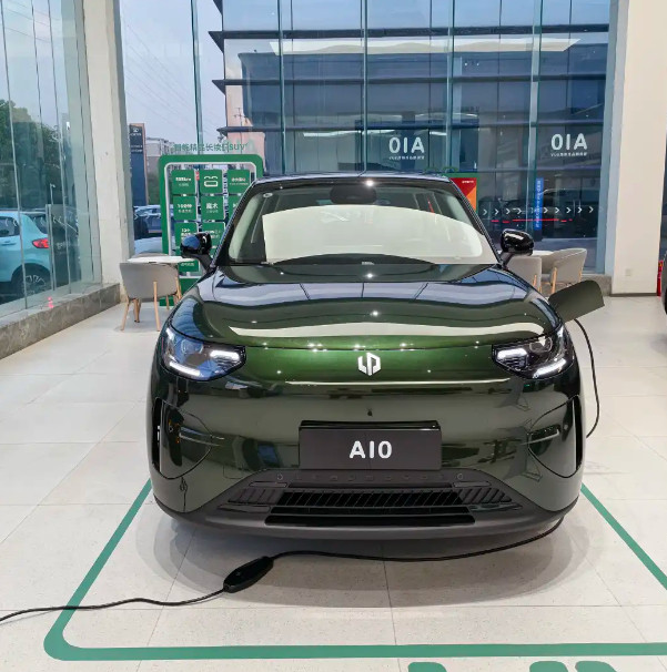 零跑D19上市！搭载浩思动力BHE15混动专用发动机，最高热效率47.26%，已