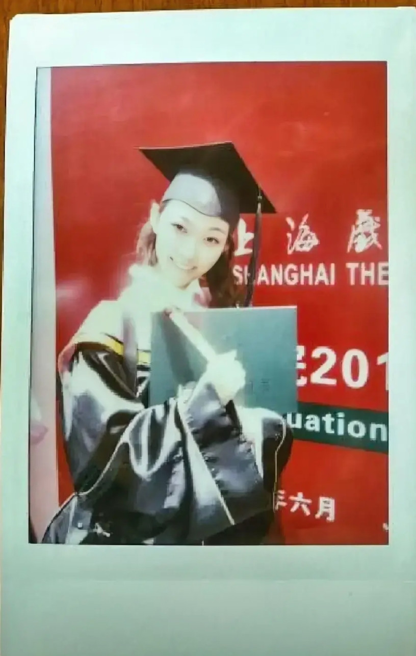 已经摸到规律了！根据第一二届的上戏内蒙班开班时间我可以很确定地告诉大家，第三
