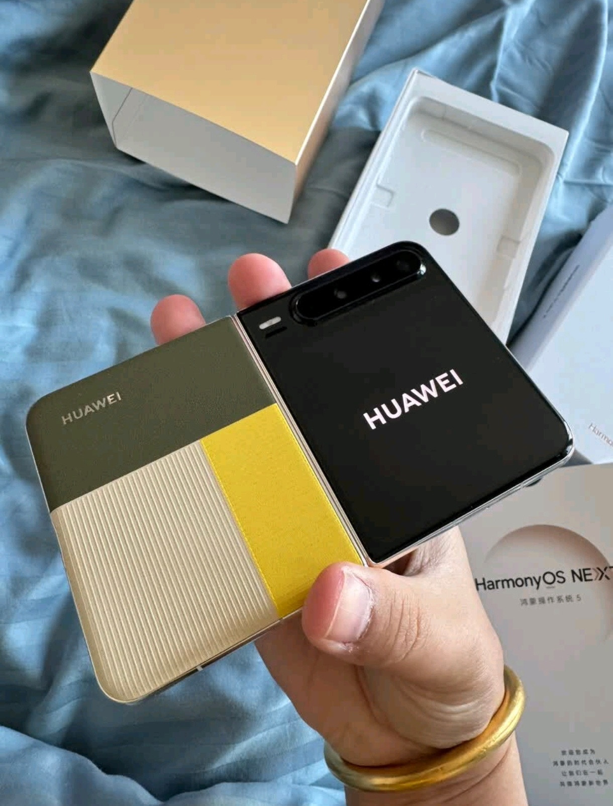 华为通过PuraX开创的新形态，目前的表现算不算成功？​​​