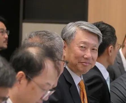台湾地区经济部门负责人郭智辉昨天脱口说若把屏东恒春的核三发电厂敦亲睦邻费拿掉，看