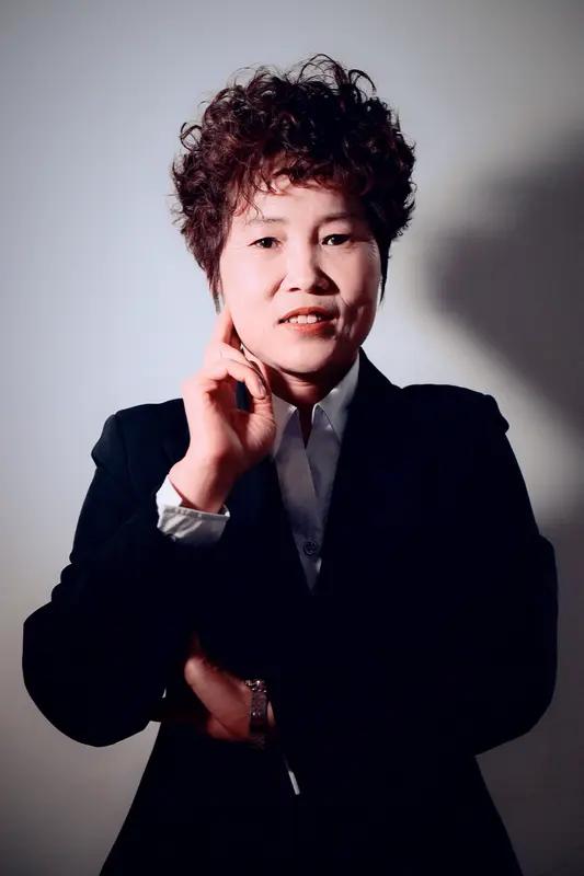 女子向出轨丈夫道歉可能构成新侵权家人们！刷到这个新闻我直接懵了！河南女子发现