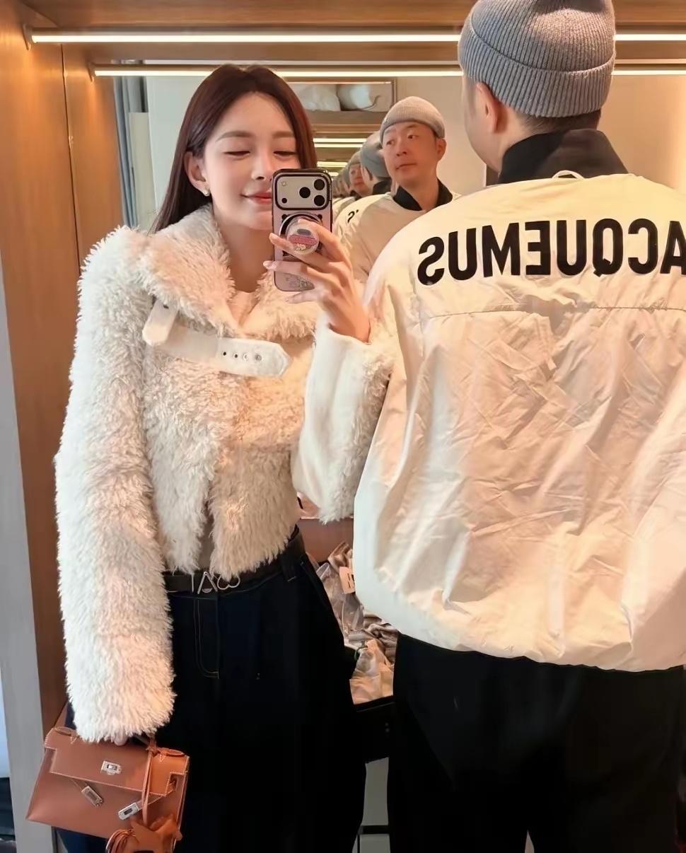 杜海涛为何独宠沈梦辰？真相竟藏在剥虾细节里！谁懂啊，杜海涛被沈梦辰吸引的