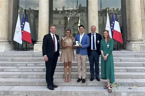 法国总统府：G7峰会将邀请四国出席，要成G11了？ 先把核心事实说清楚。G