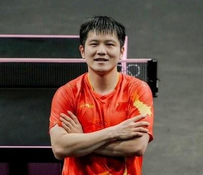 德国人算错了账。他们以为请来的是一个中国冠军。没想到，樊振东直接给了萨尔布吕肯一