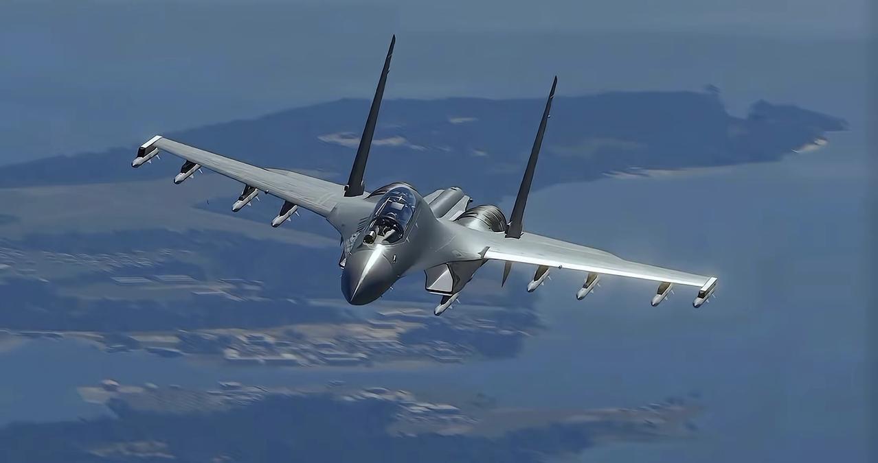 歼-16被称为“炸弹卡车”，核心是载弹量大、挂点多、弹药全、火力猛，是空中移动军