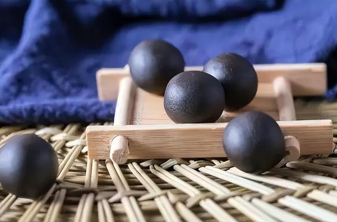 一个经典中成药：补精、补血、补肝、补肾！腰好腿好，活力四射！大家好，我是中医陈