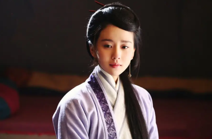 1159年，韦太后时日无多，她看着眼前的宋高宗赵构，留下了一道奇怪的遗诏：“我死