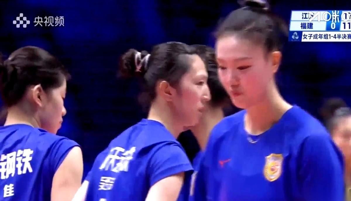 说句扎心的话，今天这场球，根本不是江苏队打福建队。是江苏一个队，在打庄宇珊一个