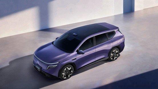 东风日产N6大沙发刚坐上，东风日产NX8就来了，尺寸为4870×1920×168