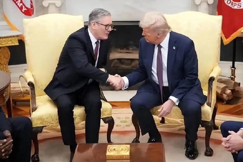 一句话惹怒英国，特朗普火速认怂:盛赞英军只为淡化争议！1月25日，路透社报道