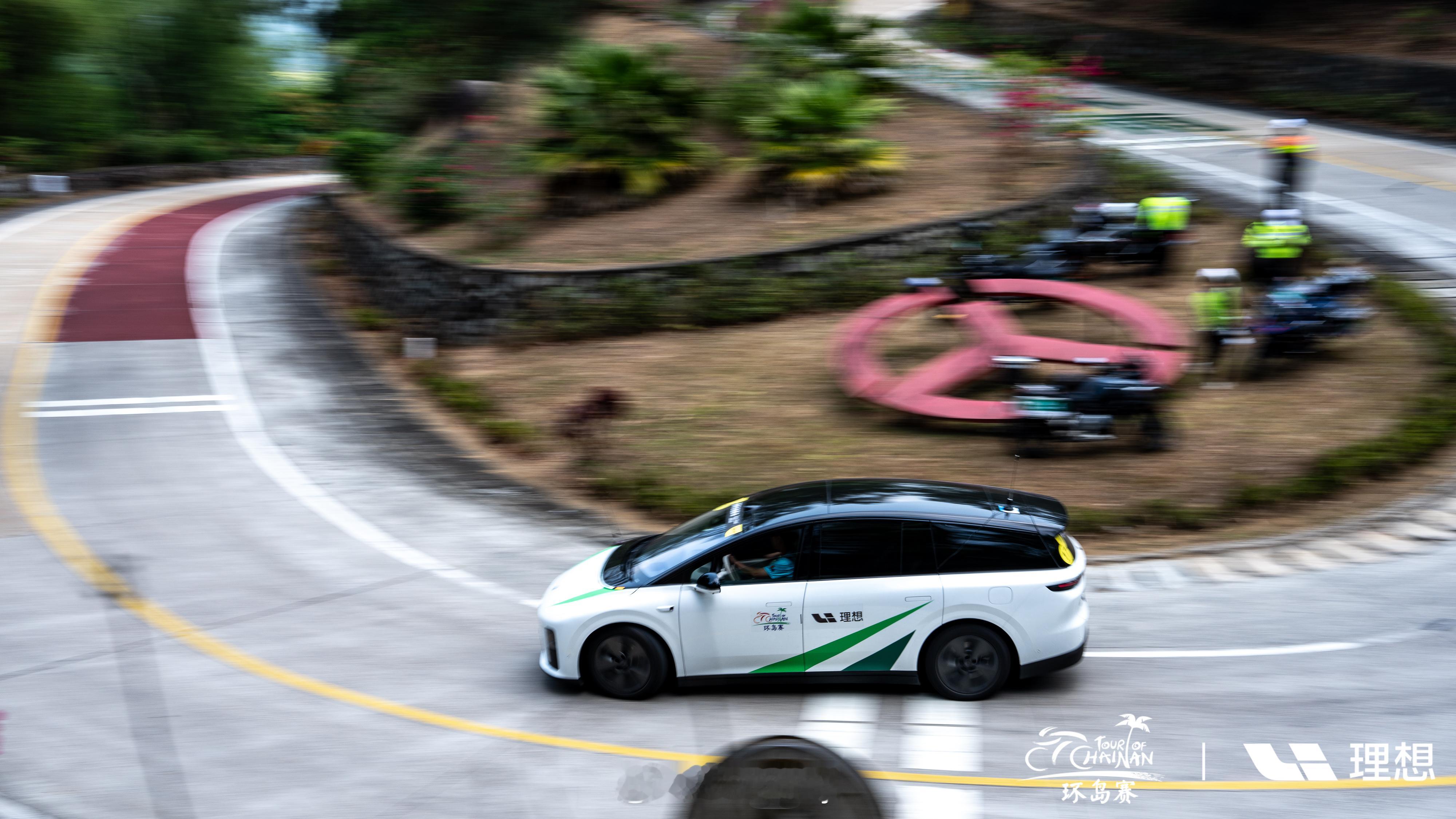 为理想破风而行请欣赏：理想i6作为保障用车，奔跑在理想汽车杯2026年第十七届