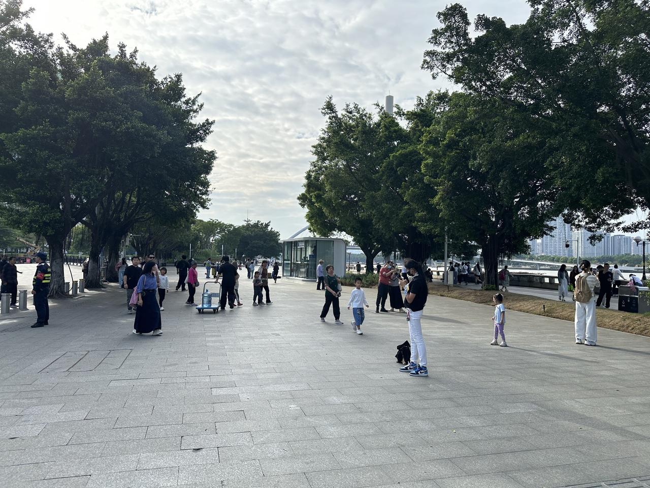 一年过后，“最美7公里”现状？为配合广州塔打造5A级旅游景区的需要，2024年1