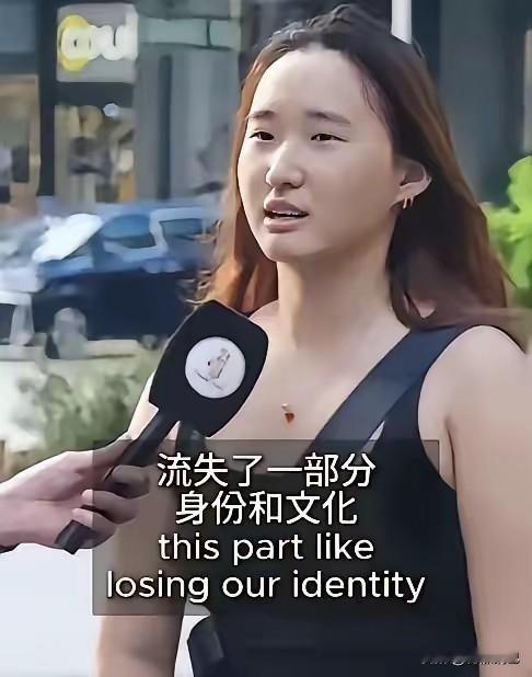 新加坡女生的话糙，但有真事：不是华人不要中华文化，是建国后国家要效率，英语当了工