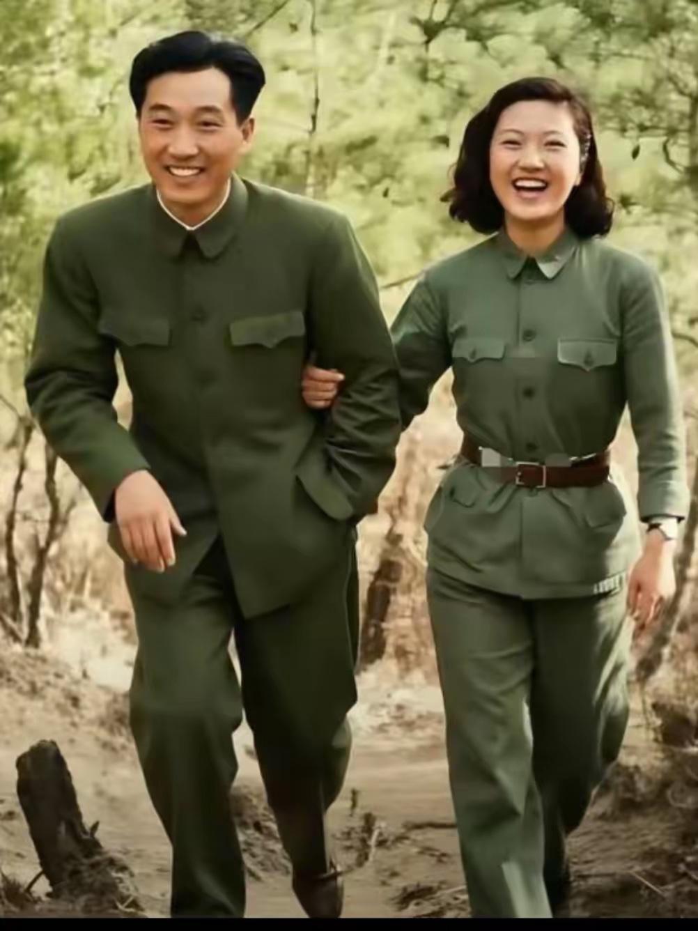 抗美援朝时期，32岁的志愿军师长作战勇猛，痛击美军王牌部队，打出了我军威风。文工