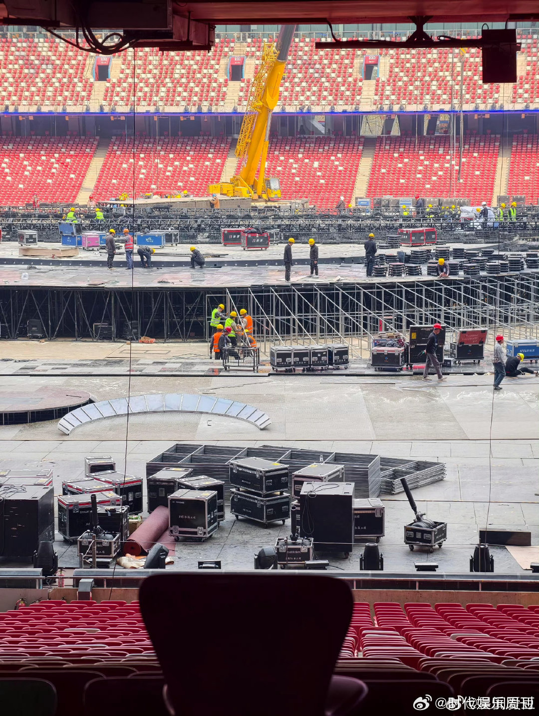 张杰在鸟巢搞上装修了网传26年鸟巢装修原来是张杰不是装修是造梦，张杰用专业与热爱