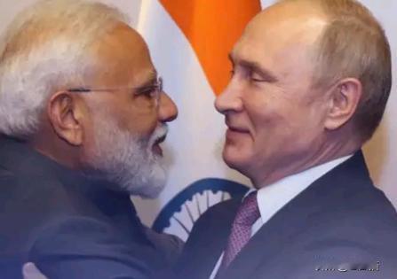 印度记者当场逼问普京“中印开战你站谁？”普京一句话让全场哑口无言......