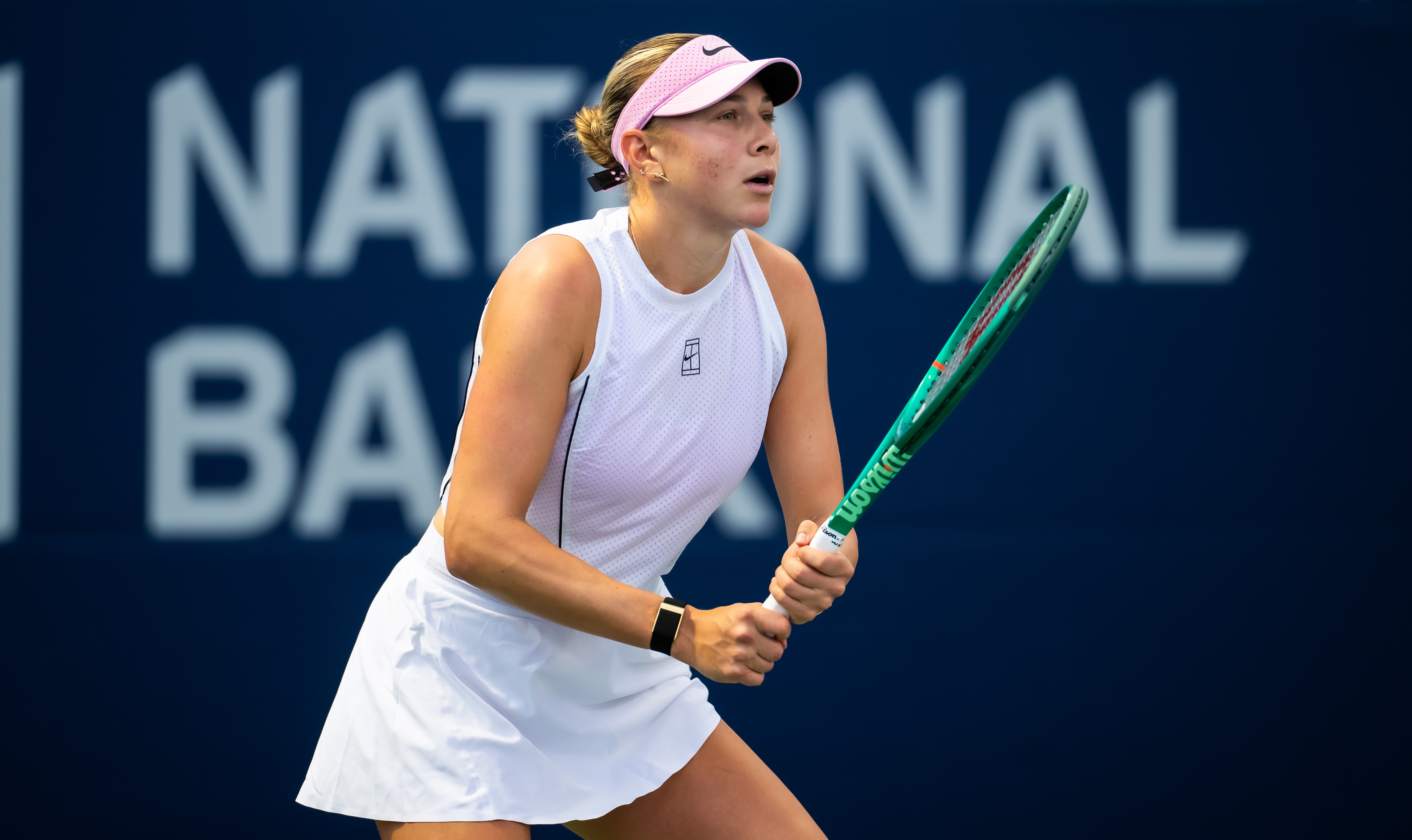 阿尼西莫娃逆转晋级16强🙌WTA1000多伦多站第三轮，8号种子阿尼西莫娃在决