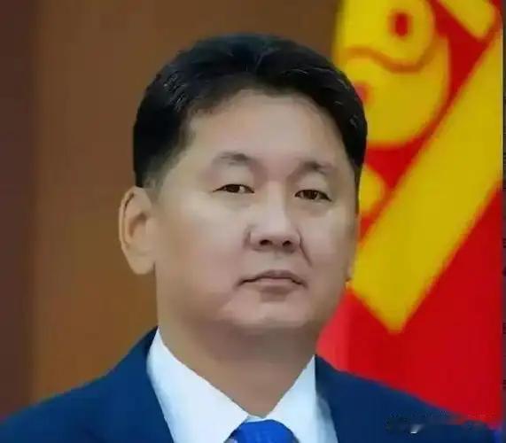 “如果中国不开放领空，我们就请美军驻军。”这话听着吓人，可仔细一琢磨，漏洞