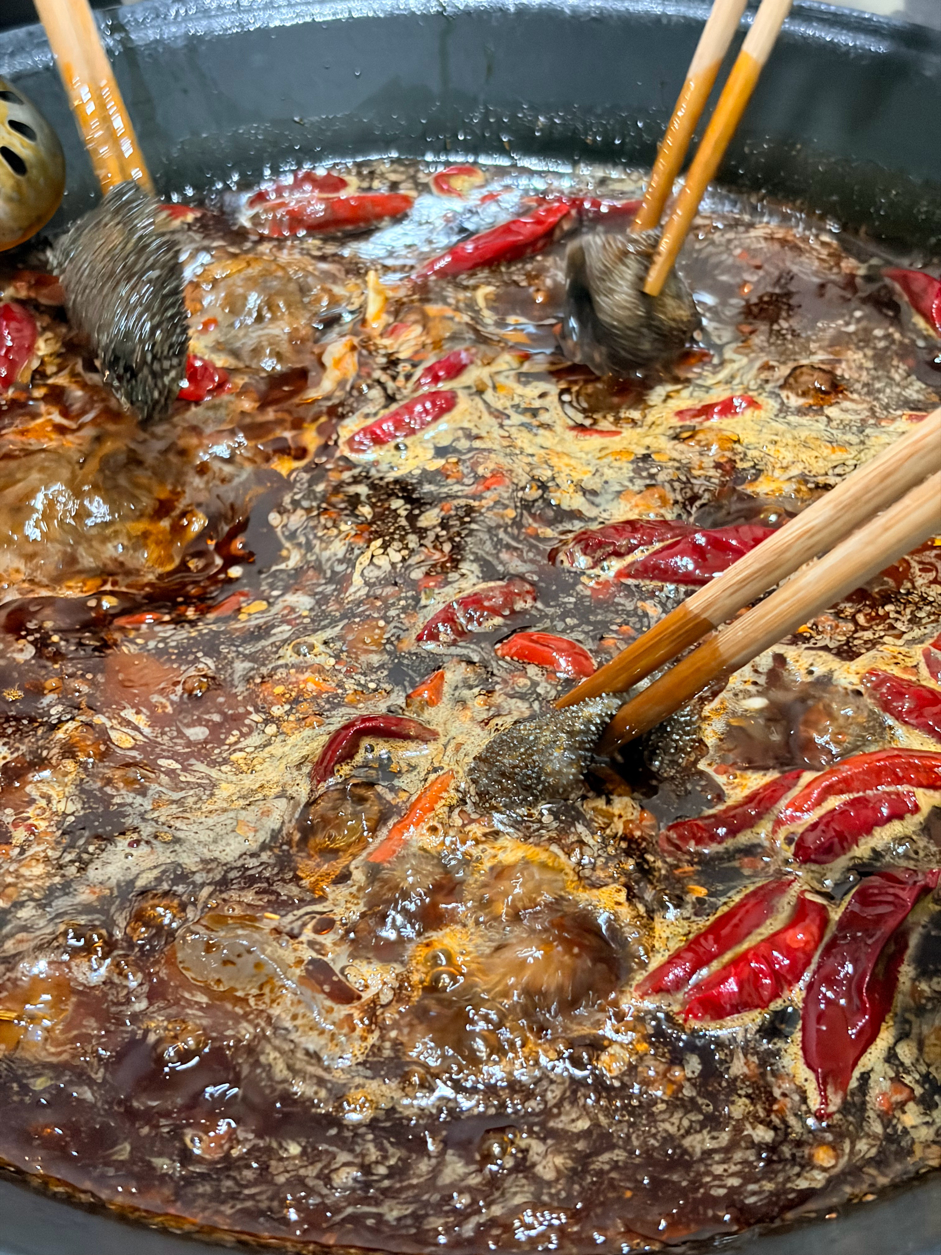 简简单单吃个工作餐，这个火锅店不错，好吃。外地游客绝对找不到的重庆餐馆重庆·幺