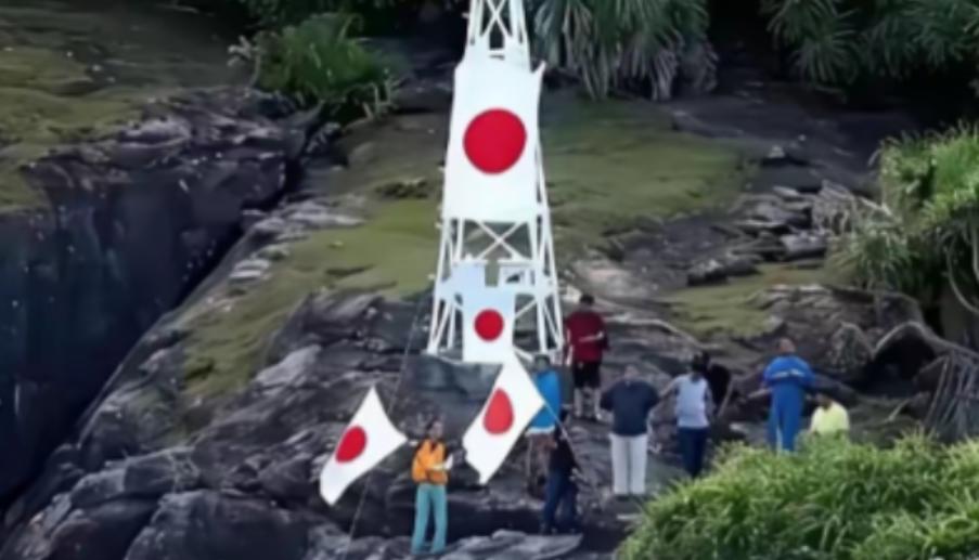 很多人都表示：“中国为什么不趁着如今正处于中日冲突之中，趁机将日本在钓鱼岛上建立