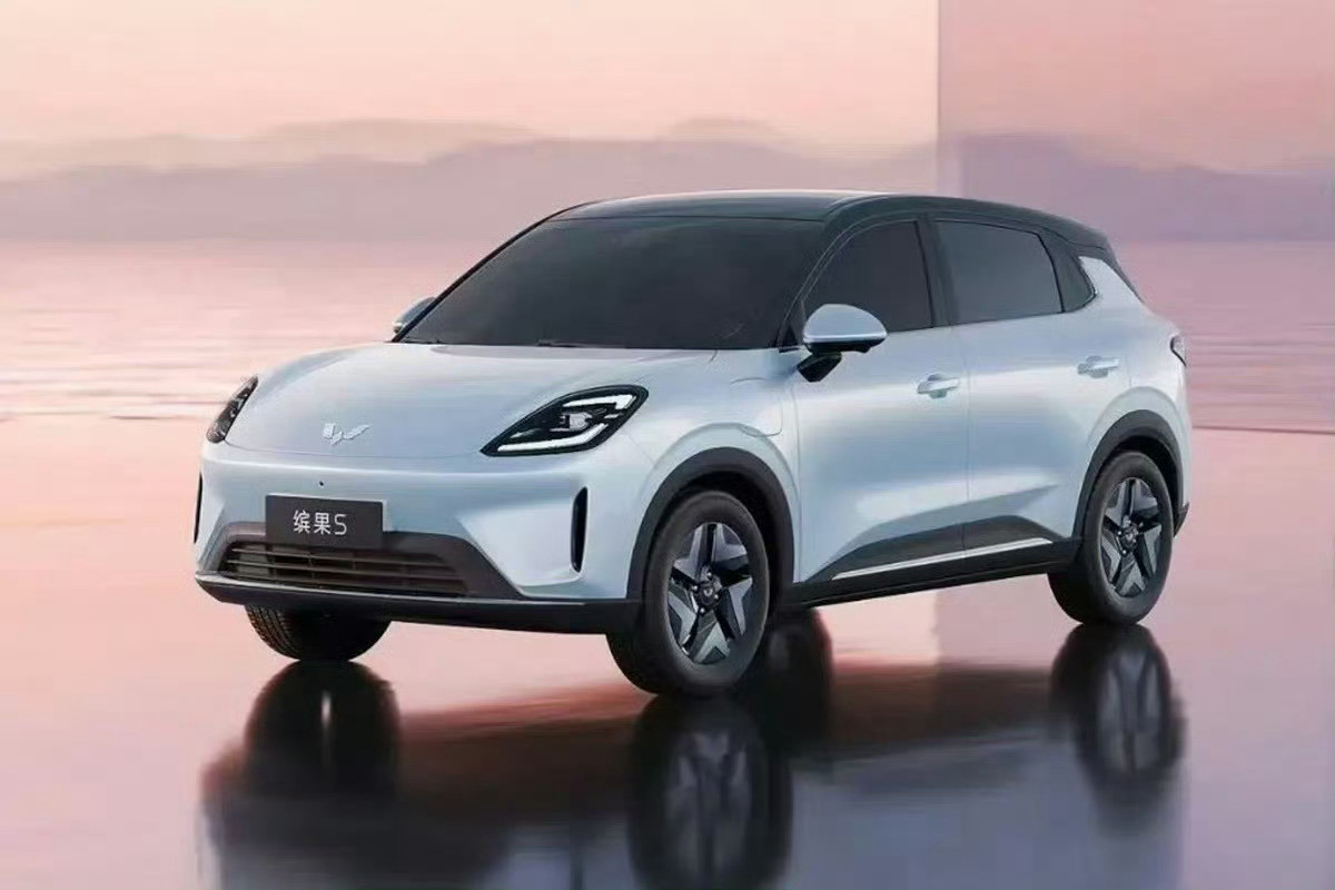 最近去试驾了五菱缤果S，日常代步的体验感真的很贴合生活😌日常通勤模式下，出行