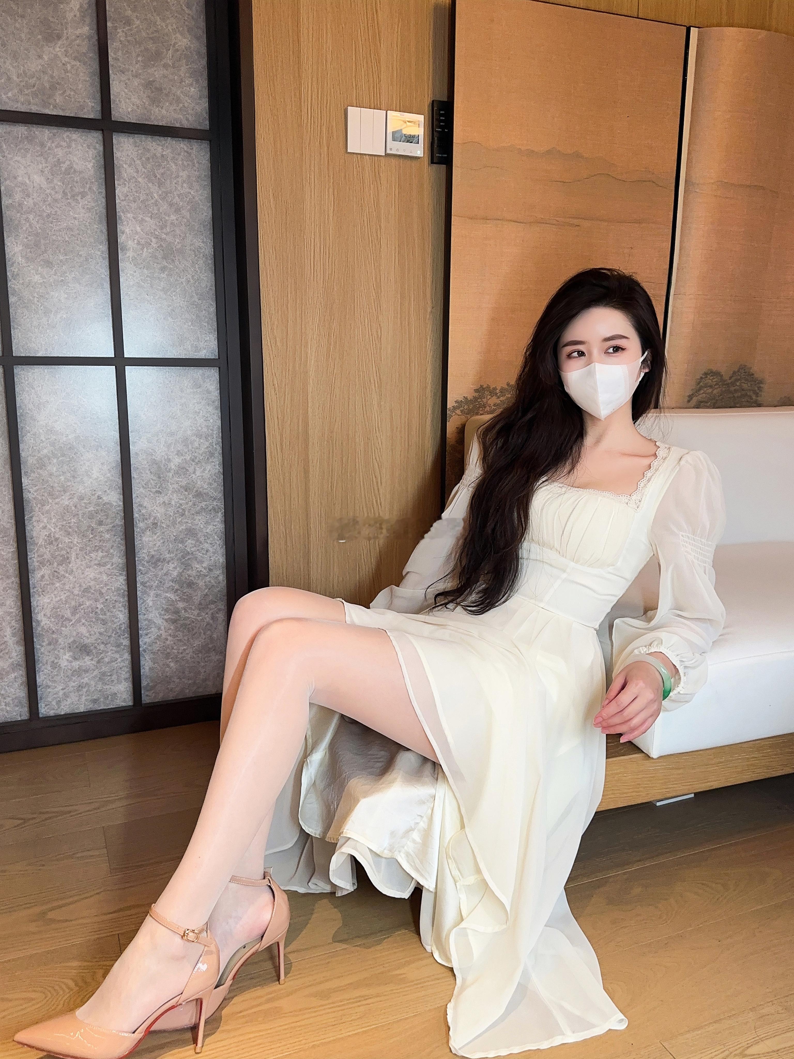 今天的白，是梦中情白​​​