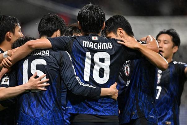 遗憾，国足本来有机会！日本6-0狂胜印尼说明4个事实：1、所谓荷兰二队是扯淡，