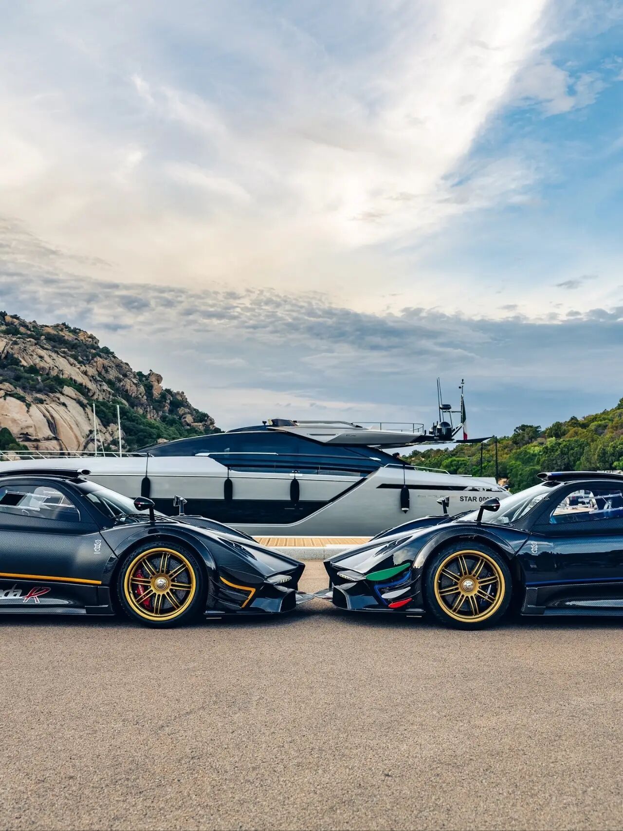 PaganiZondaR＆REvo同框……两台上亿了[doge][d