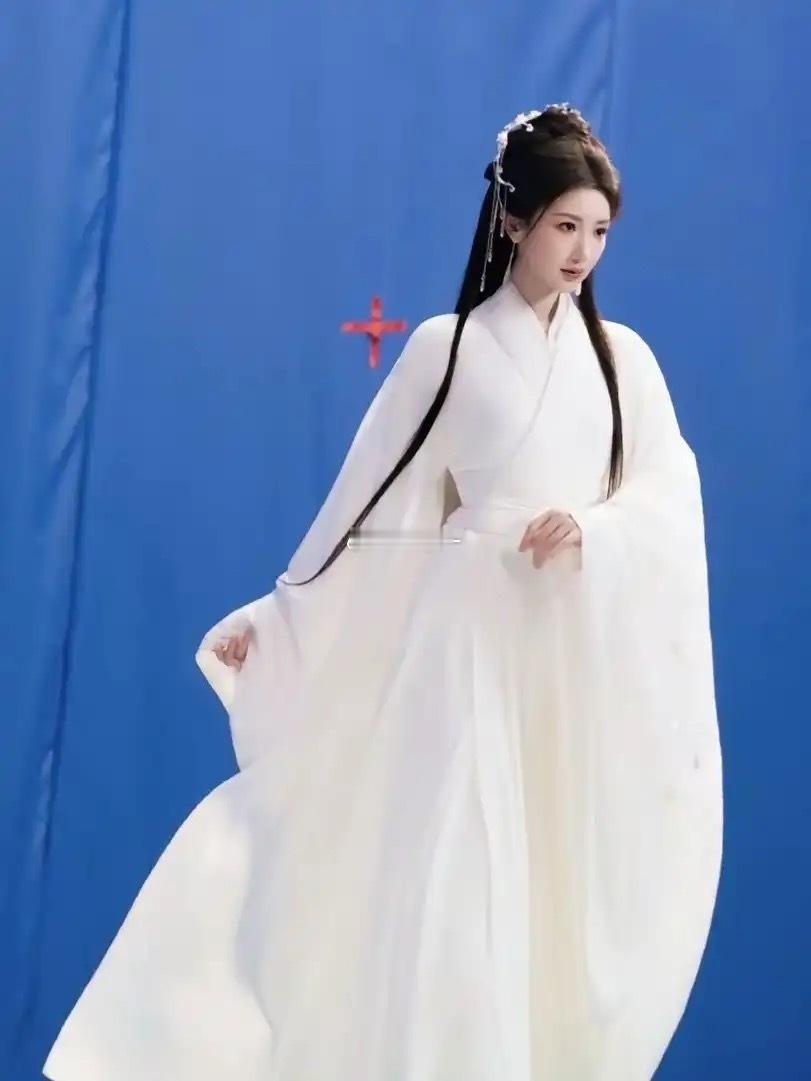 如果当年于正让她演小龙女，感觉陈妍希也不至于被喷的这么惨