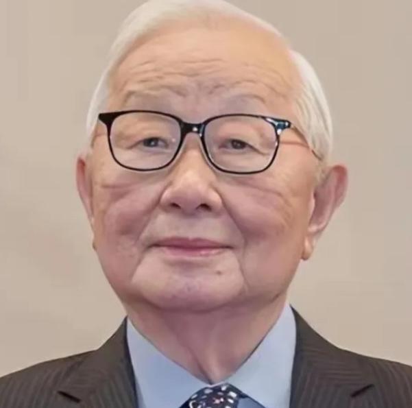 台积电创办人张忠谋，受访时再度语出惊人："我确实认为，我的国家——美国，仍是世界