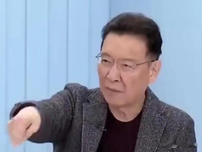 欺人太甚，赵少康故意挑起事端，再次针对郑丽文。赵少康捕风捉影的认为，郑丽文说她对
