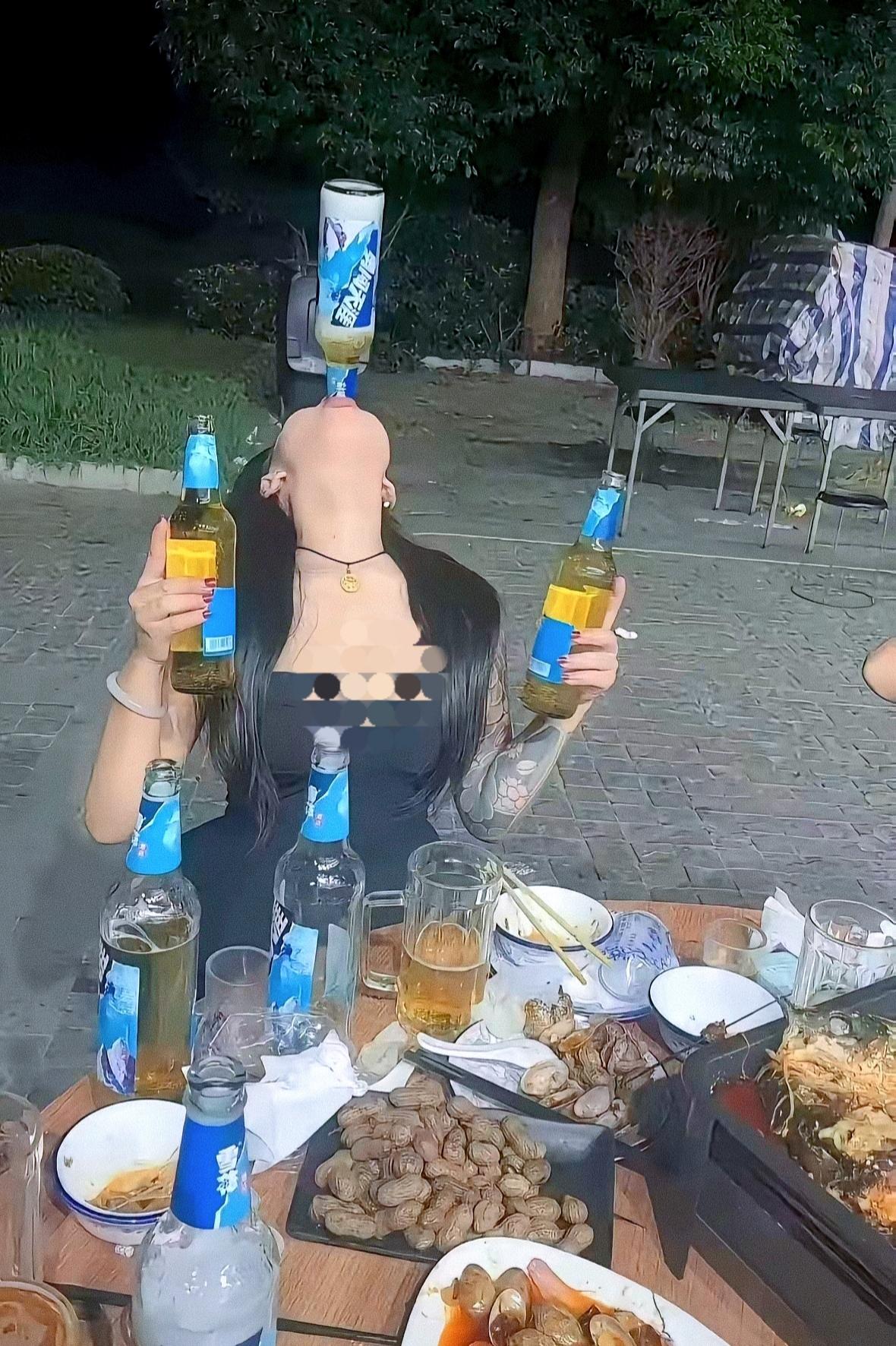 闺蜜这喝酒的技术可比当年的八秒姐烈害多了！