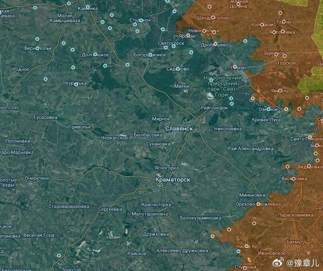 为加强对克拉马托尔斯克和斯拉维扬斯克的压力，俄罗斯军队同时从两个方向设立突破点—