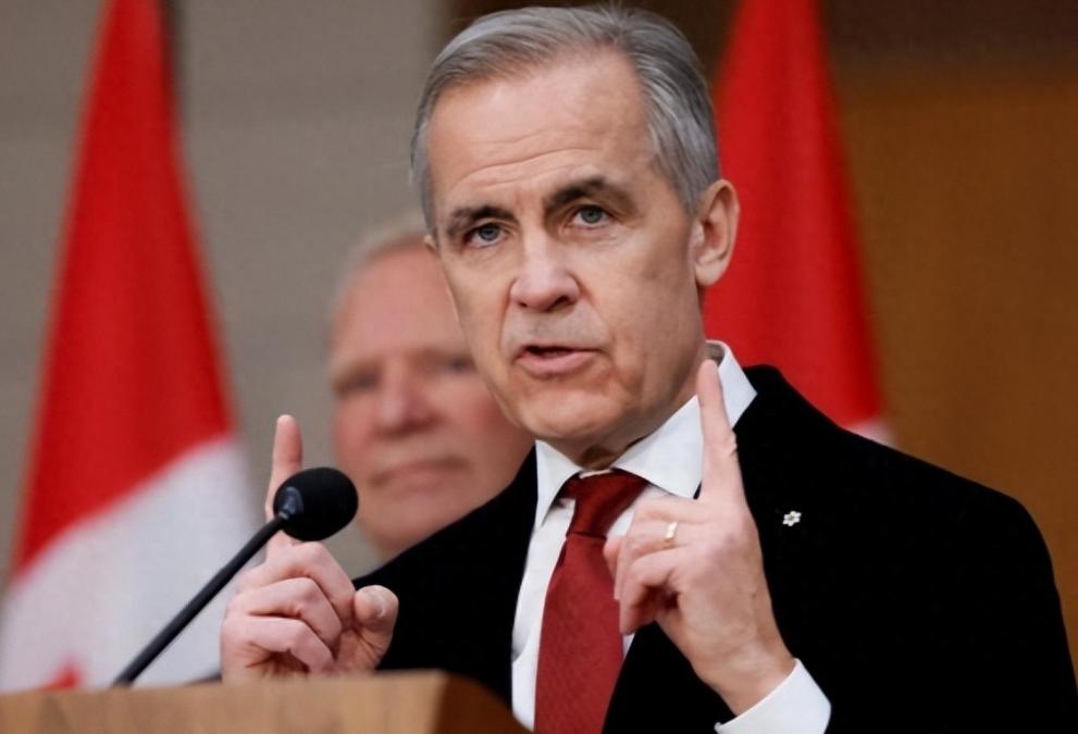 加拿大总理访华前，警告特朗普，不准武力夺岛，否则就倒向中国？加拿大这波操作太