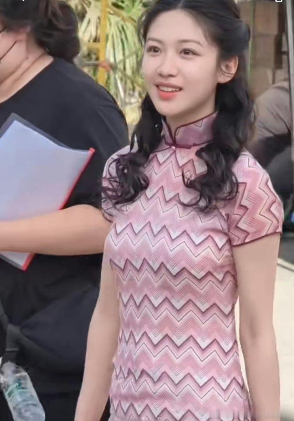向涵之战争和人路透，很小白花