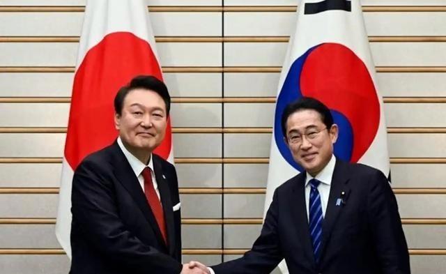日本人和韩国人，为什么最近越来越恨我们？很多人都曾以为，是历史问题，是领土争端。