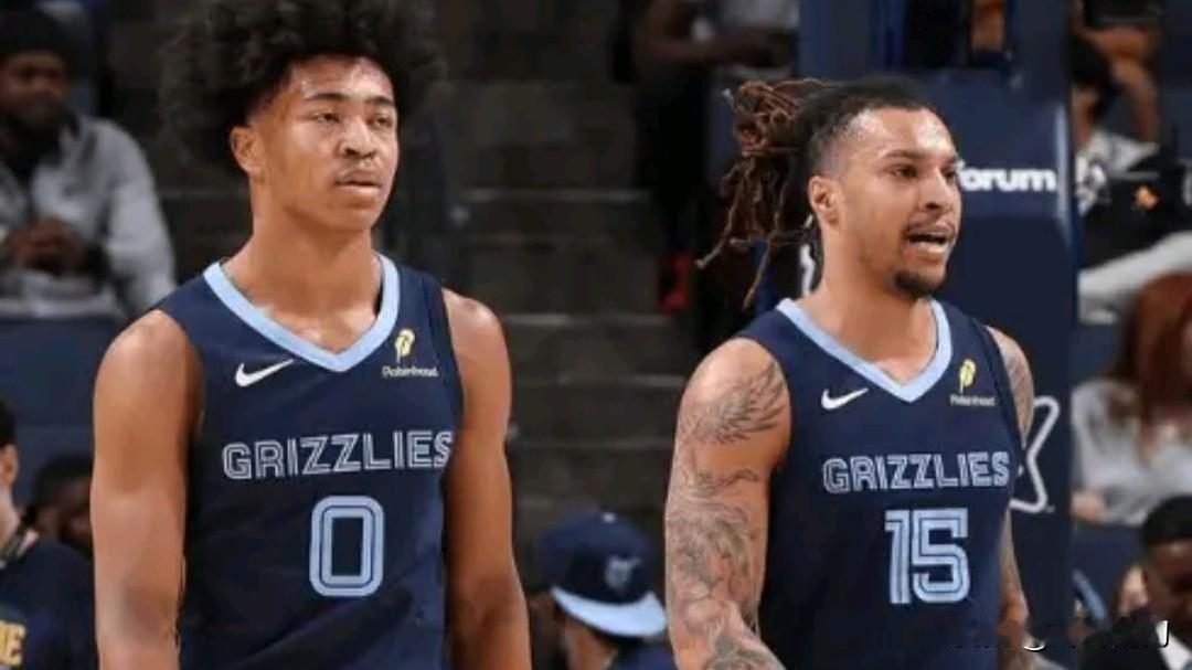 克拉克不幸去世的原因大概跟心理有关，频繁受伤和队内动荡导致的。灰熊球员克拉克