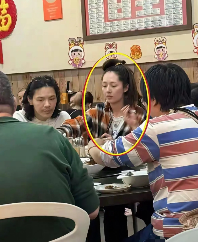 一直以为他现实中挺正常的，结果亲眼见了才发现，这状态真的很一般