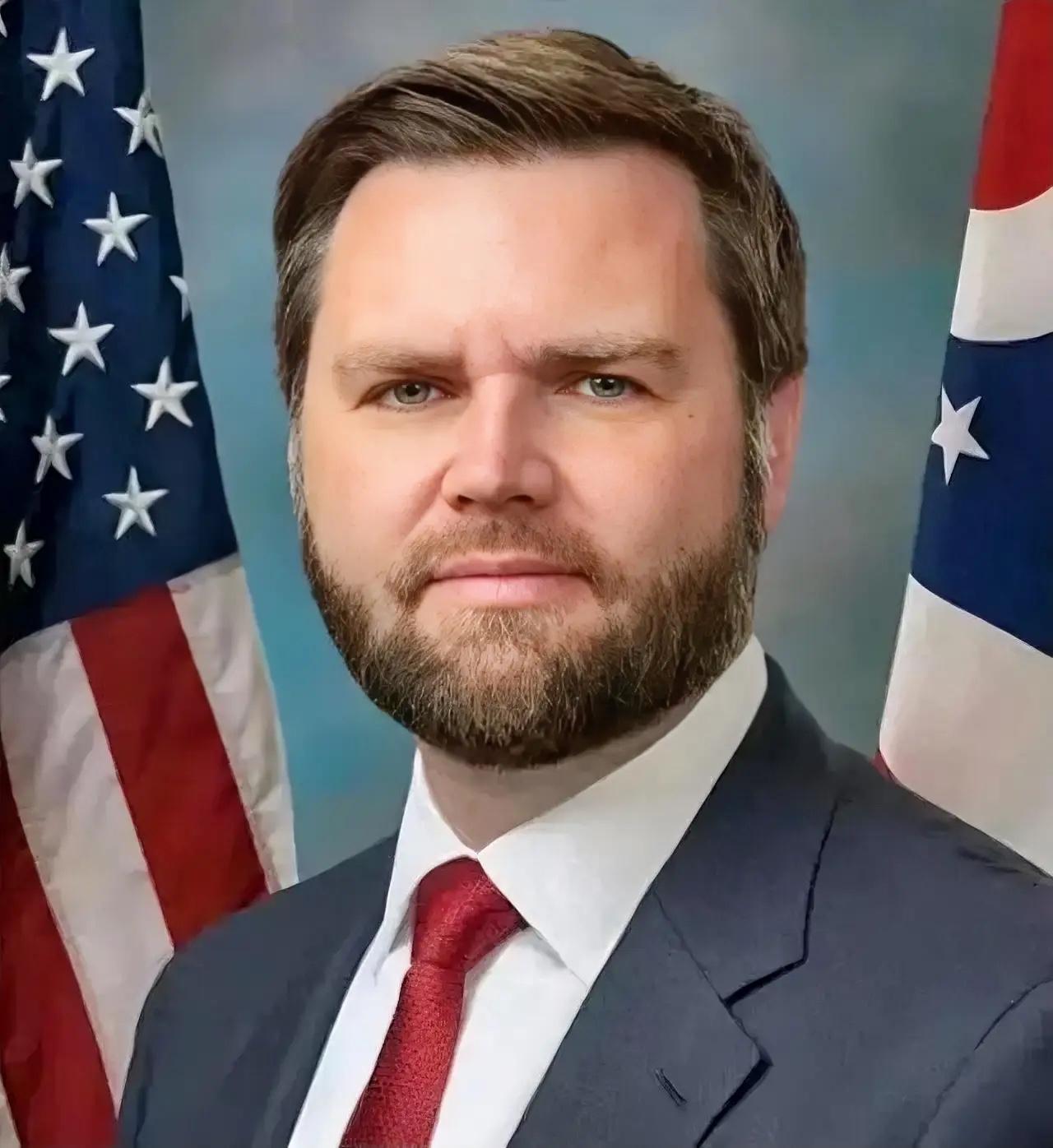 美国副总统万斯抛出过一句极其直白的话：“当年苏联倒下后，美国最大的失误就是一头扎
