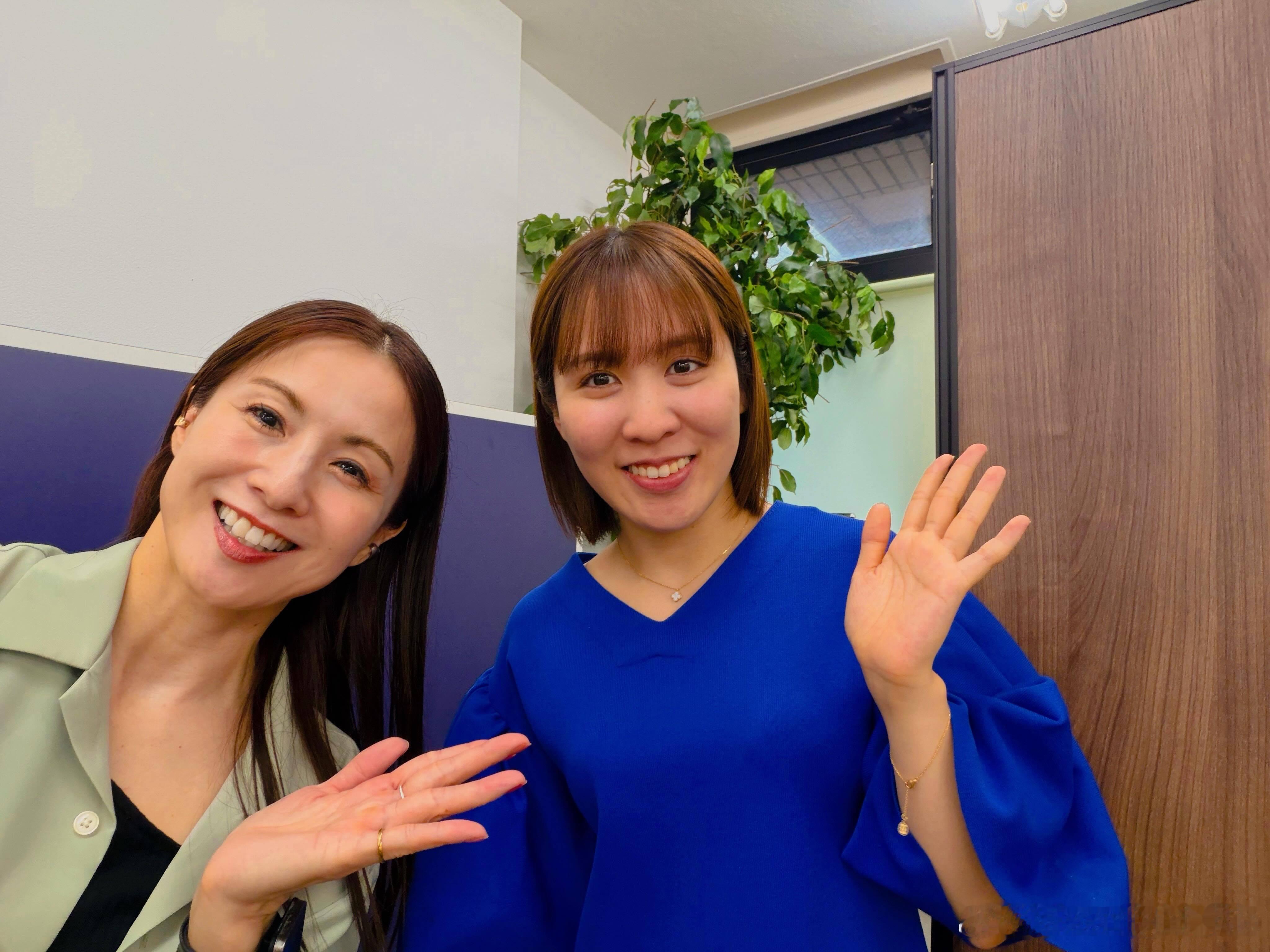 妆发师tomotomo7:我有幸为乒乓球运动员平野美宇做发型和化妆💄📸🎥