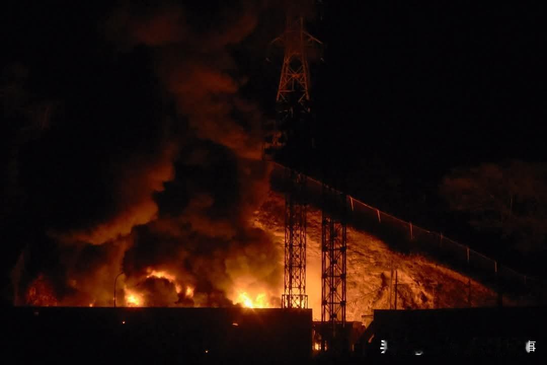 美国抓捕马杜罗！门罗主义回潮巅峰！今天下午，拉美风云剧变，川普下令空袭委内瑞拉