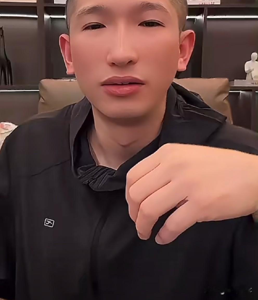 狗磊挑理被高迪吴迪拉黑非常寒心，整小孩那出，你那喊麦粉我能要吗？