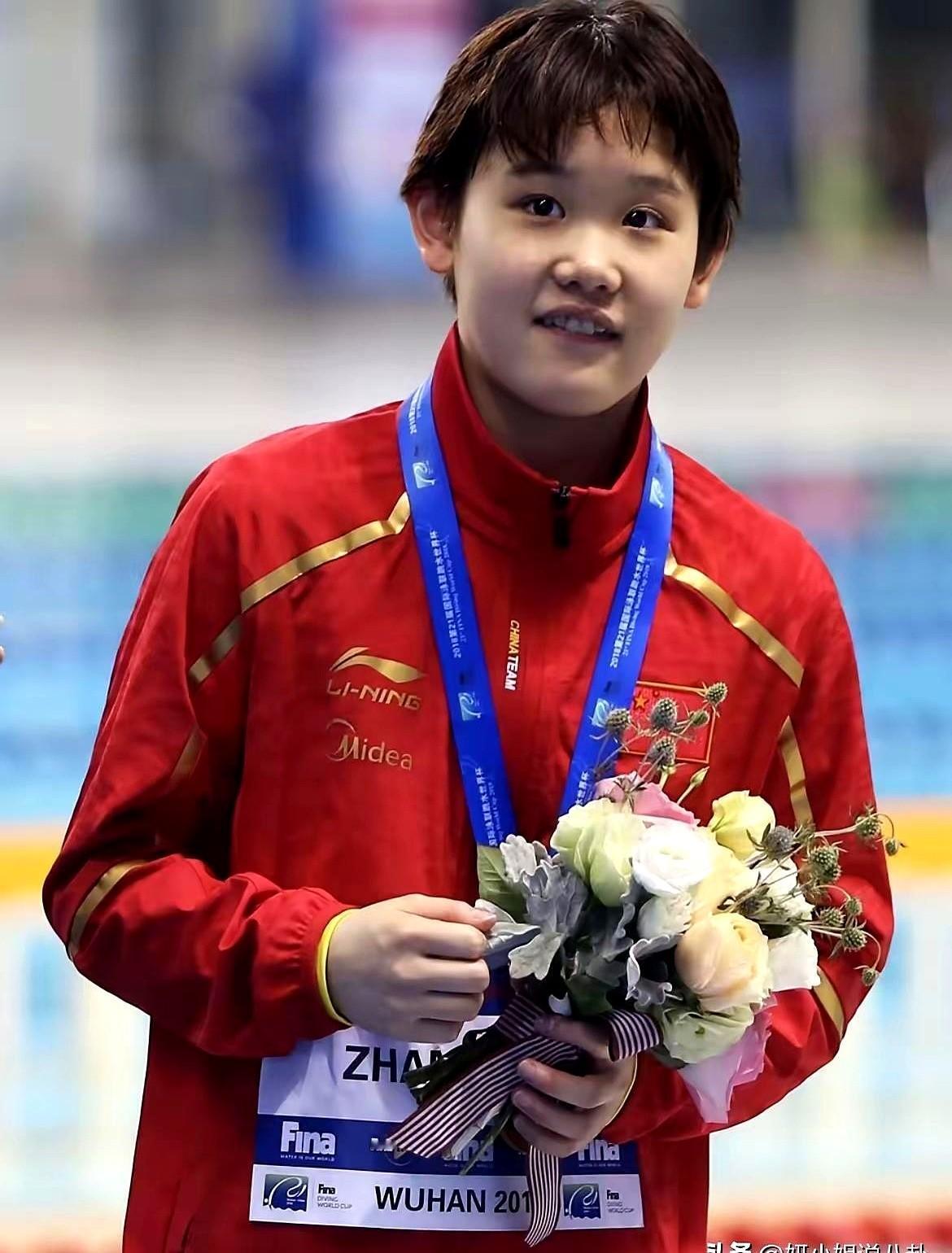 不仅全红婵没想到，估计连陈芋汐也没想到，这小姑娘早就一身伤了，膝盖磨损得厉害，