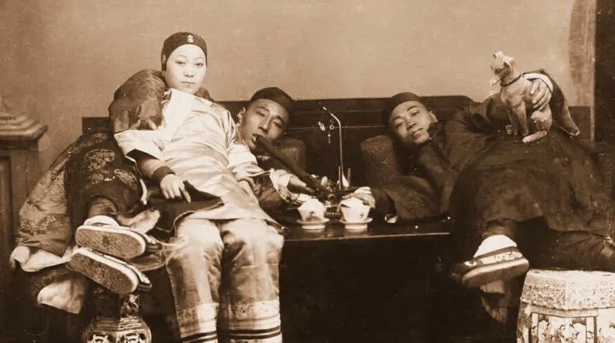 历史悲剧这么快有人就忘记了是吗？